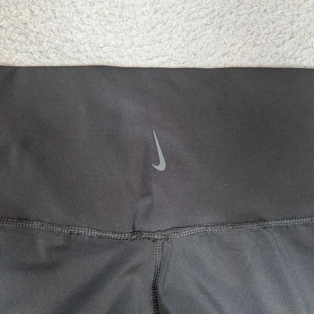 Nike Dri-FIT Womens High Waisted‎ Leggings Black Athletic Tights Size M
